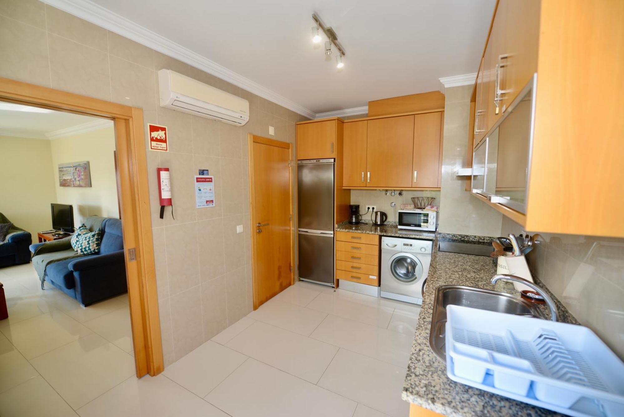Pebble - 1 Bedroom Apartment Sleeps 5 With Pool & Tennis Court São Martinho do Porto Exterior foto
