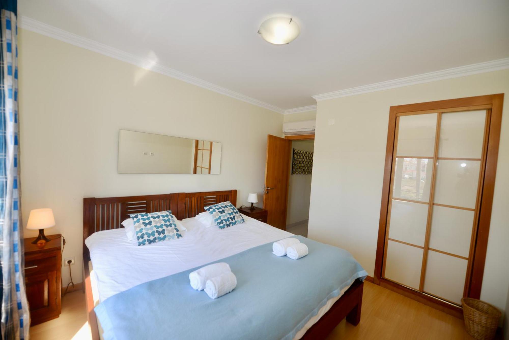 Pebble - 1 Bedroom Apartment Sleeps 5 With Pool & Tennis Court São Martinho do Porto Exterior foto