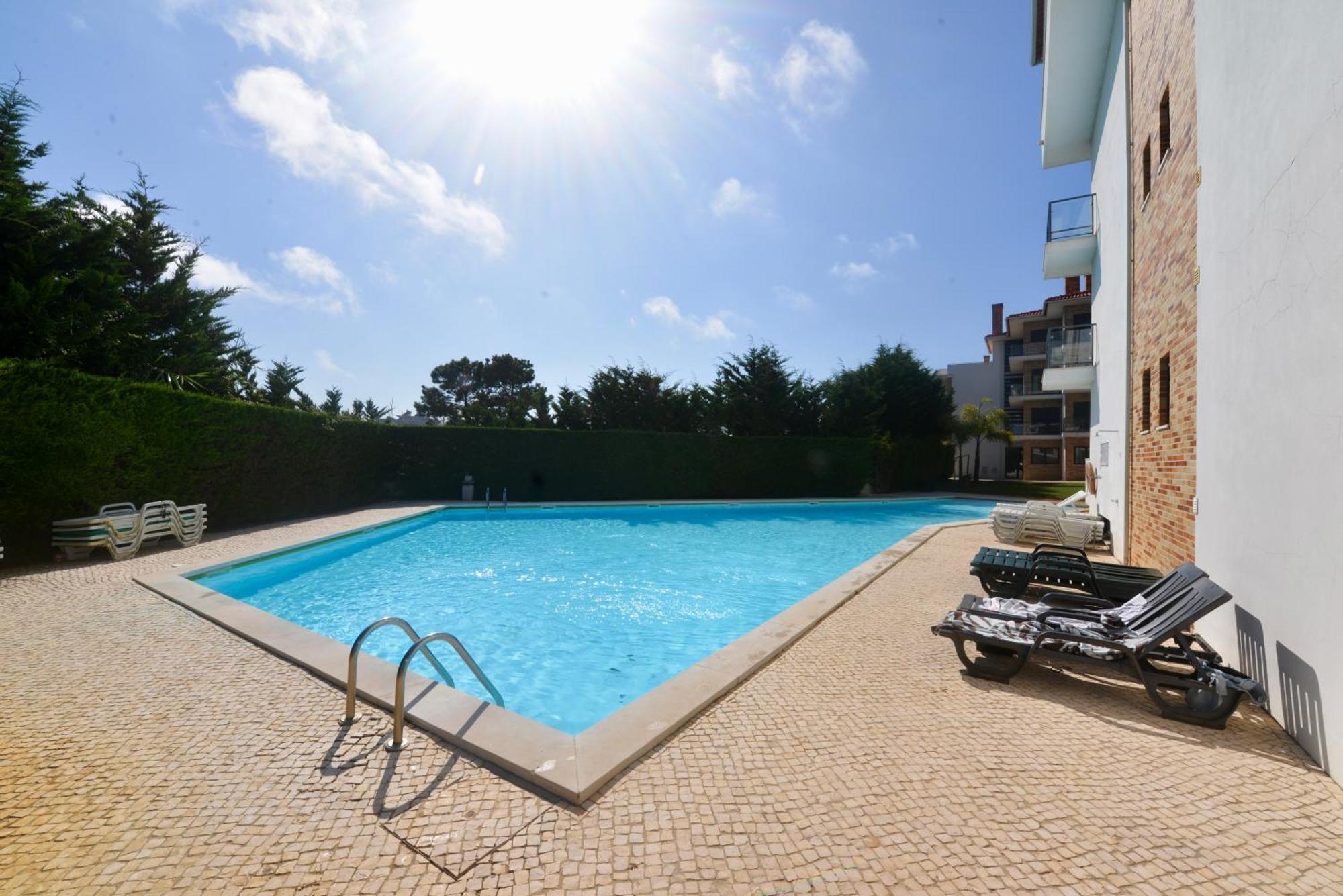 Pebble - 1 Bedroom Apartment Sleeps 5 With Pool & Tennis Court São Martinho do Porto Exterior foto